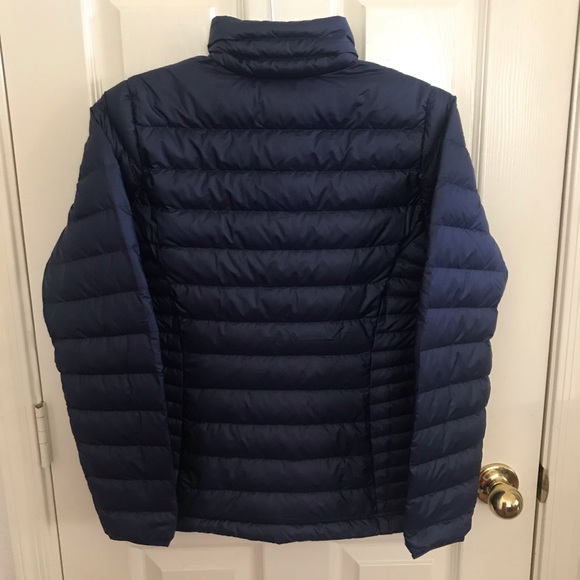 NWT. Patagonia Puffer Down Sweater Jacket. Size XS. Classic Navy Blue - Picture 2 of 5